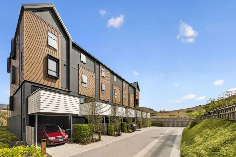 Photos of 15 Cable Lane