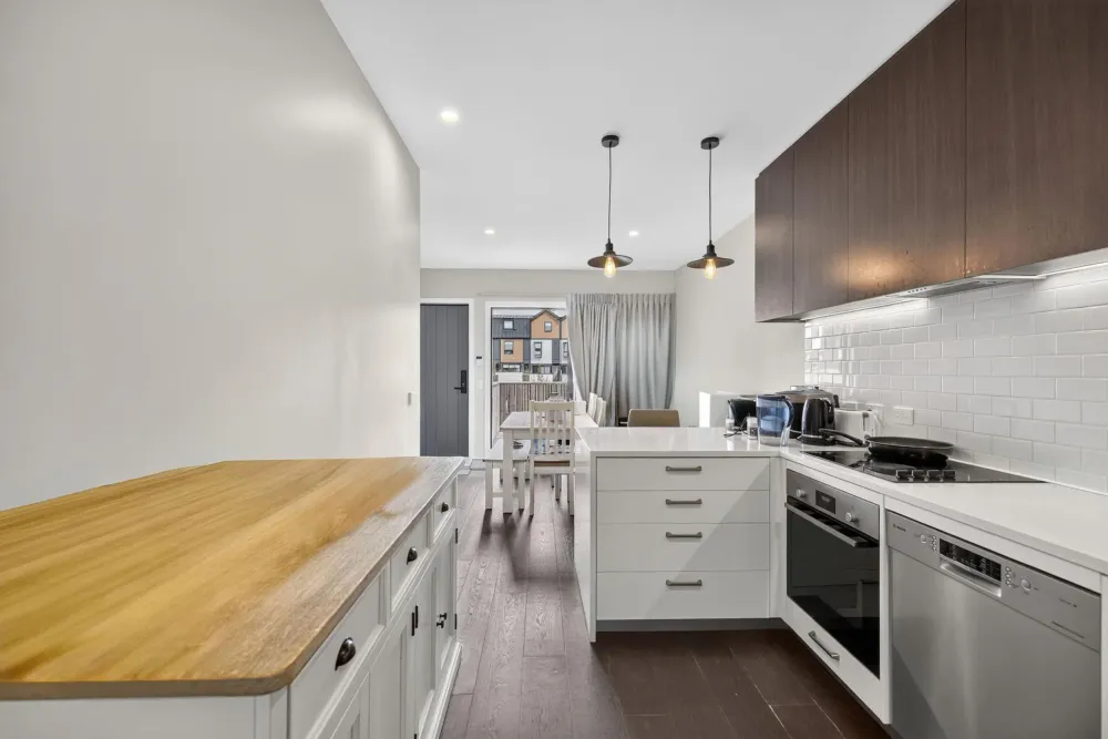 Photos of 15 Cable Lane