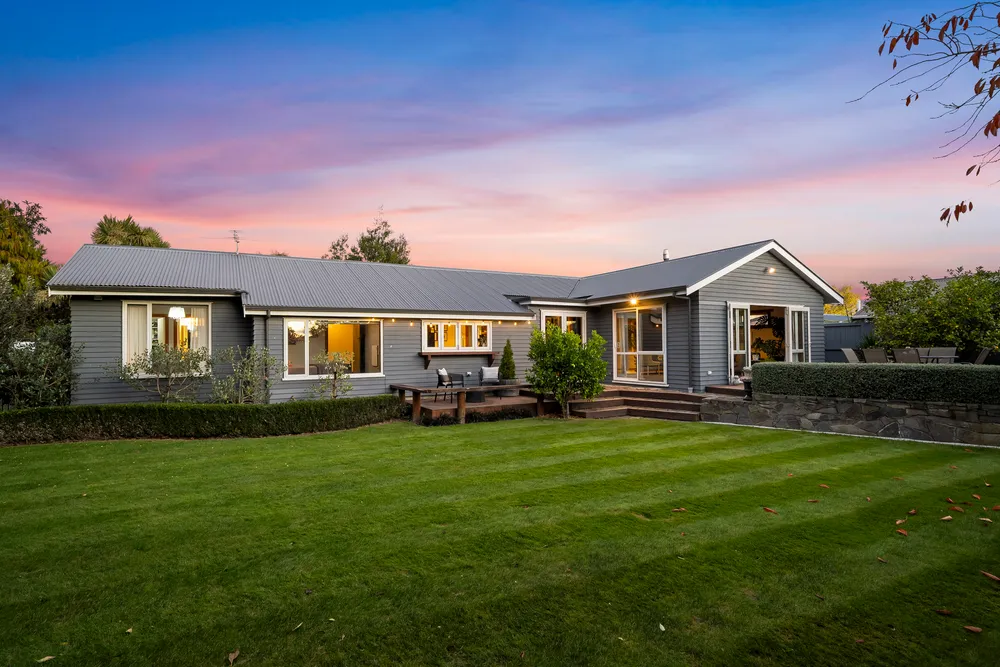 Photos of 8 Croziers Road