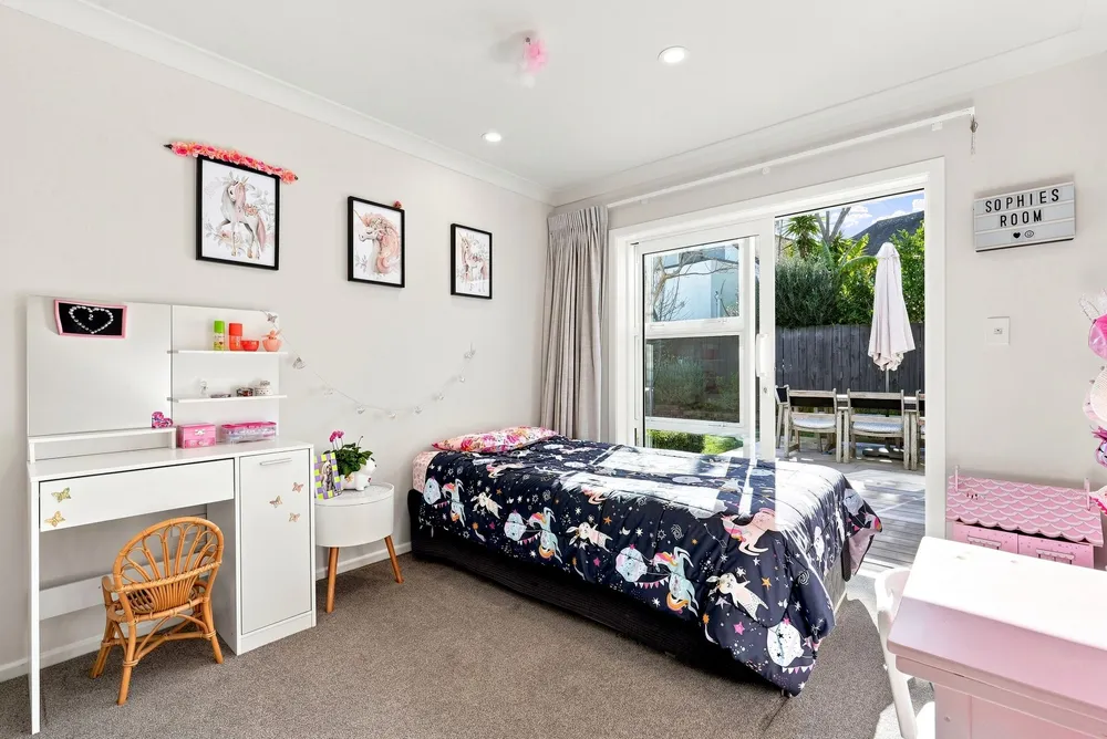 Photos of 53 Regency Park Drive