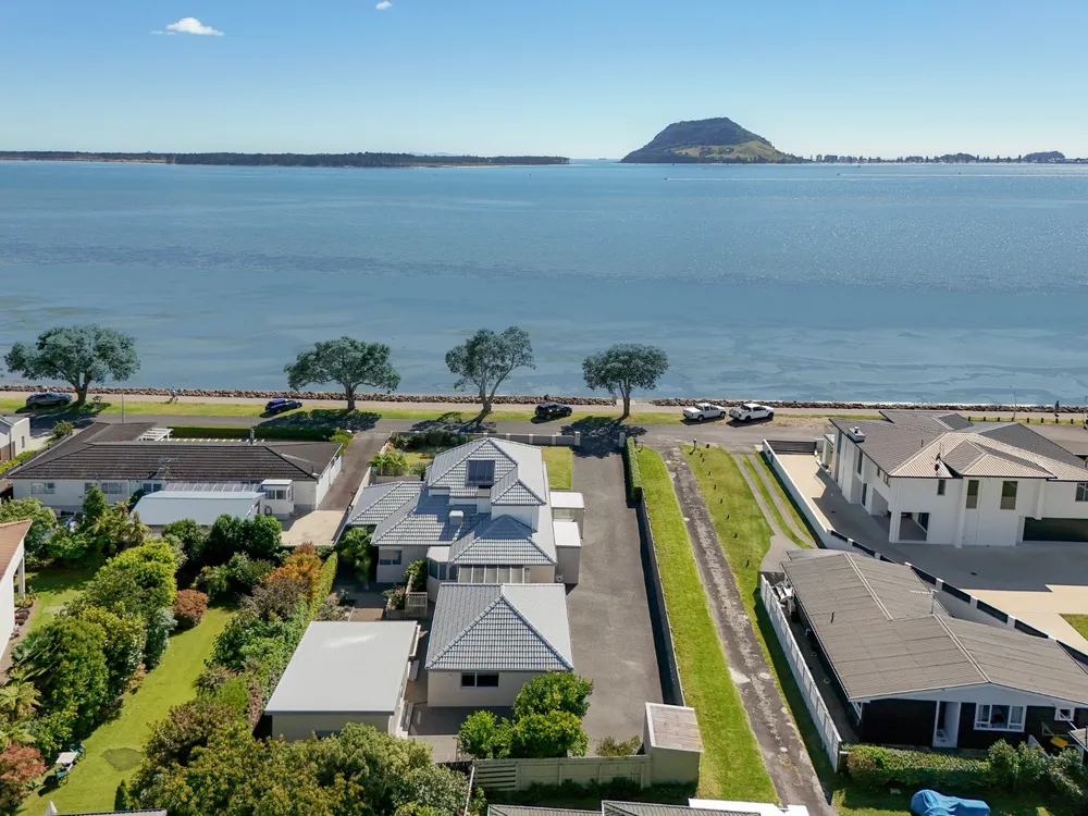 Photos of 19 Beach Road