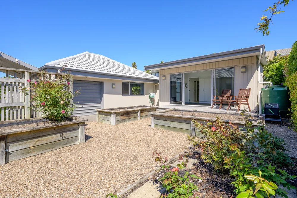 Photos of 19 Beach Road