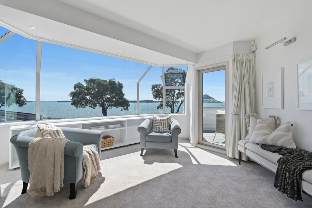Photos of 19 Beach Road