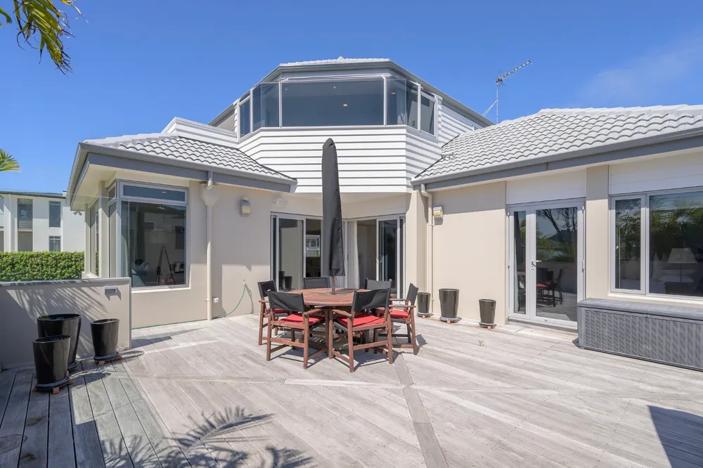 Photos of 19 Beach Road
