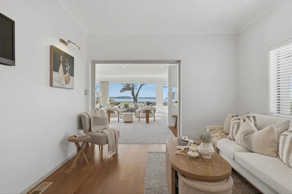 Photos of 19 Beach Road