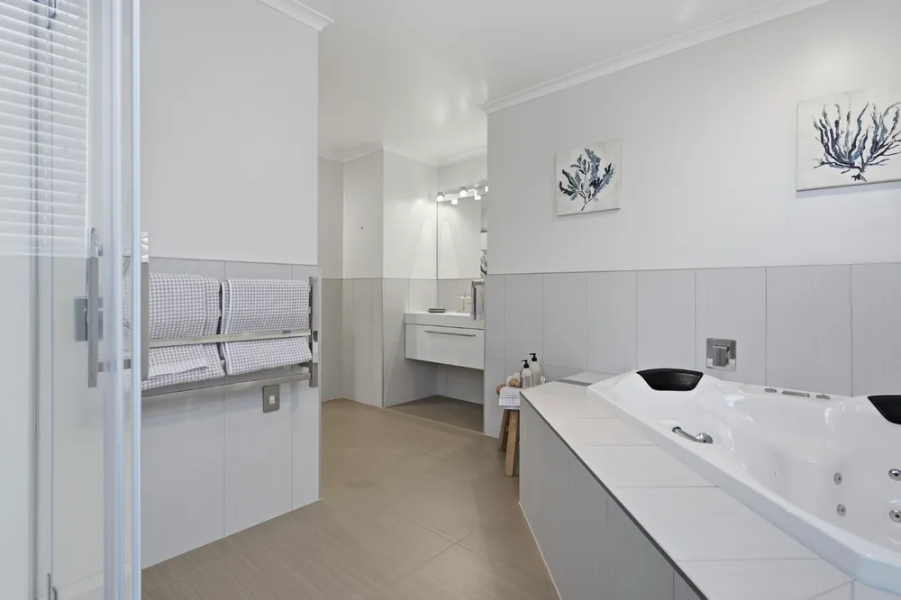 Photos of 19 Beach Road