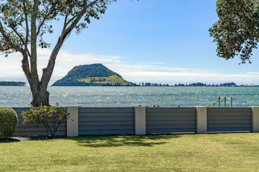 Photos of 19 Beach Road