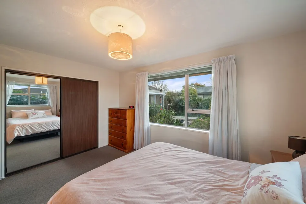 Photos of 220 Sawyers Arms Road