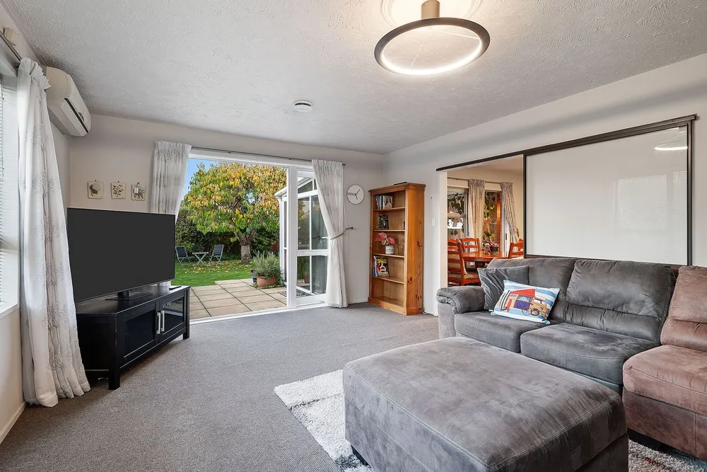 Photos of 220 Sawyers Arms Road