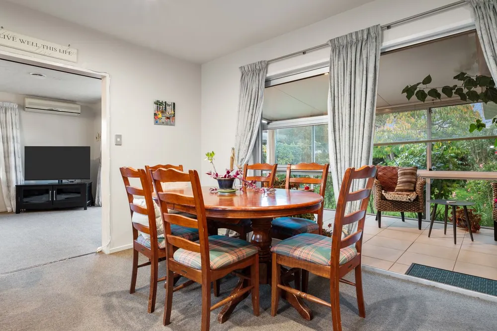 Photos of 220 Sawyers Arms Road