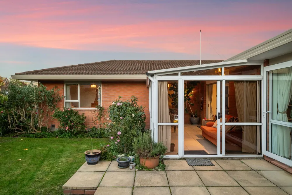 Photos of 220 Sawyers Arms Road