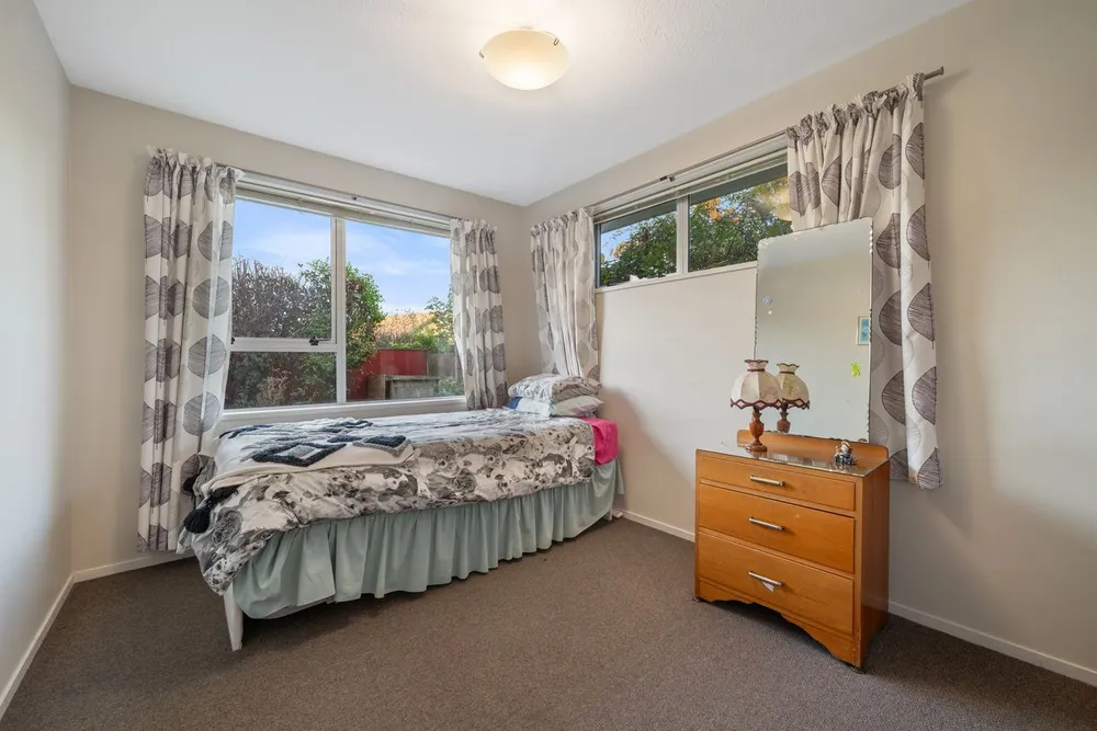Photos of 220 Sawyers Arms Road
