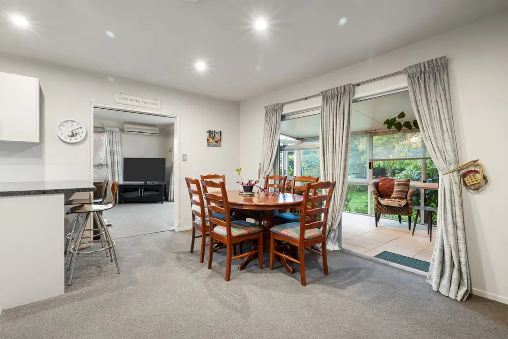 Photos of 220 Sawyers Arms Road