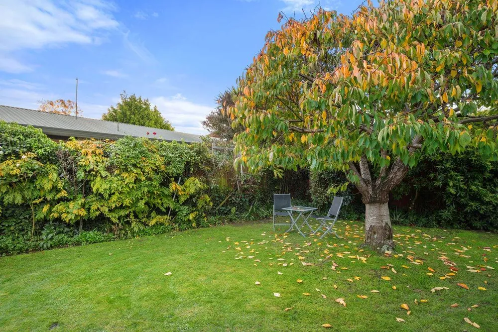 Photos of 220 Sawyers Arms Road