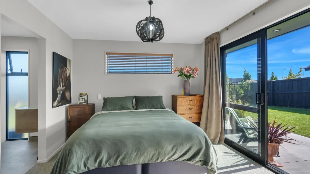 Photos of 7 Stowe Lane