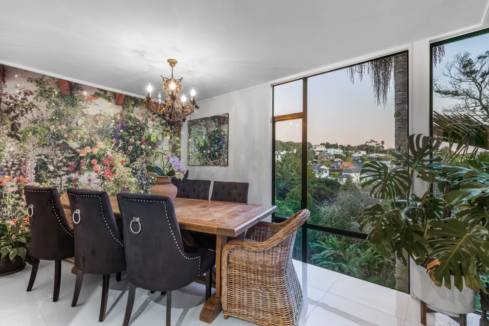 Photos of 2/99 Hadfield Street
