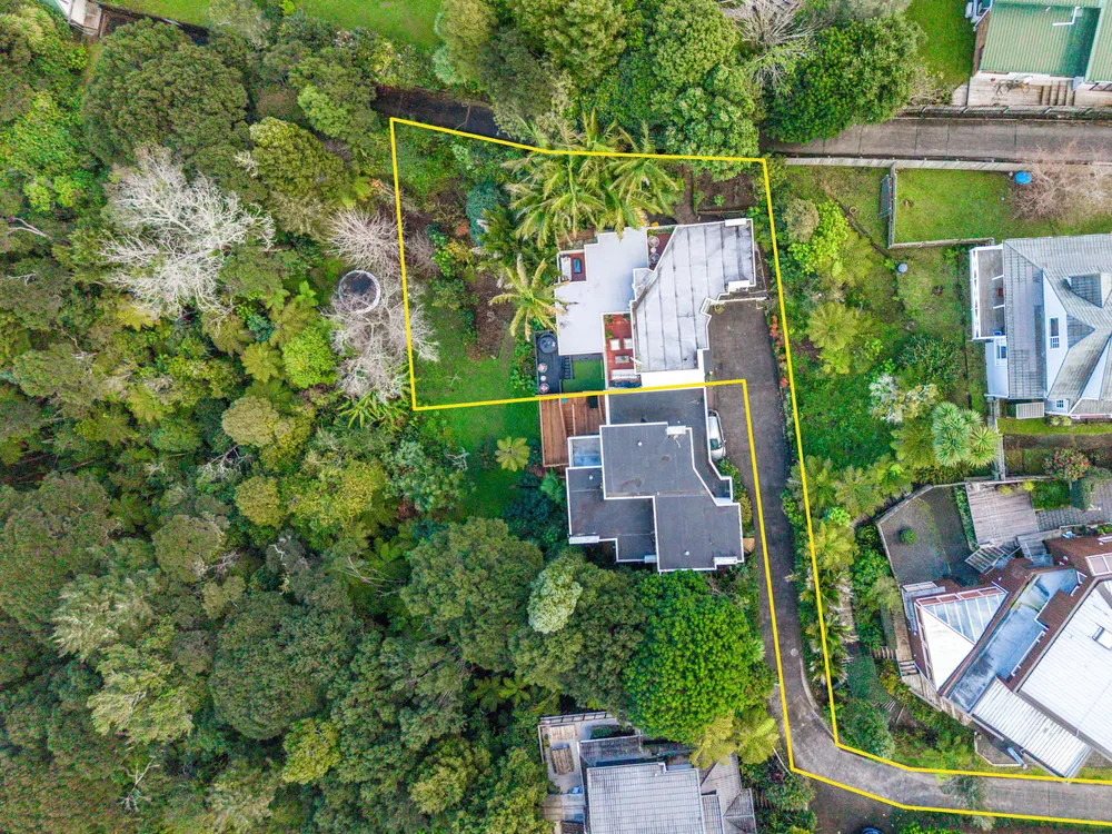 Photos of 2/99 Hadfield Street