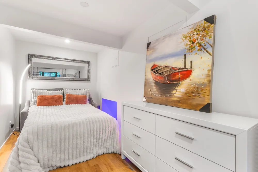Photos of 2/99 Hadfield Street
