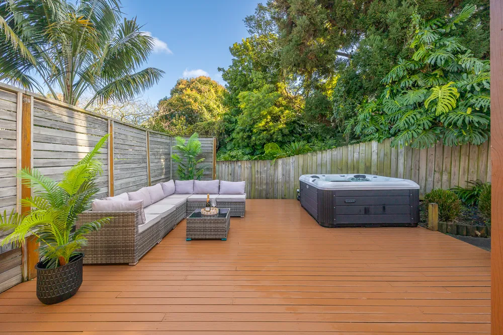 Photos of 3a Laud Avenue