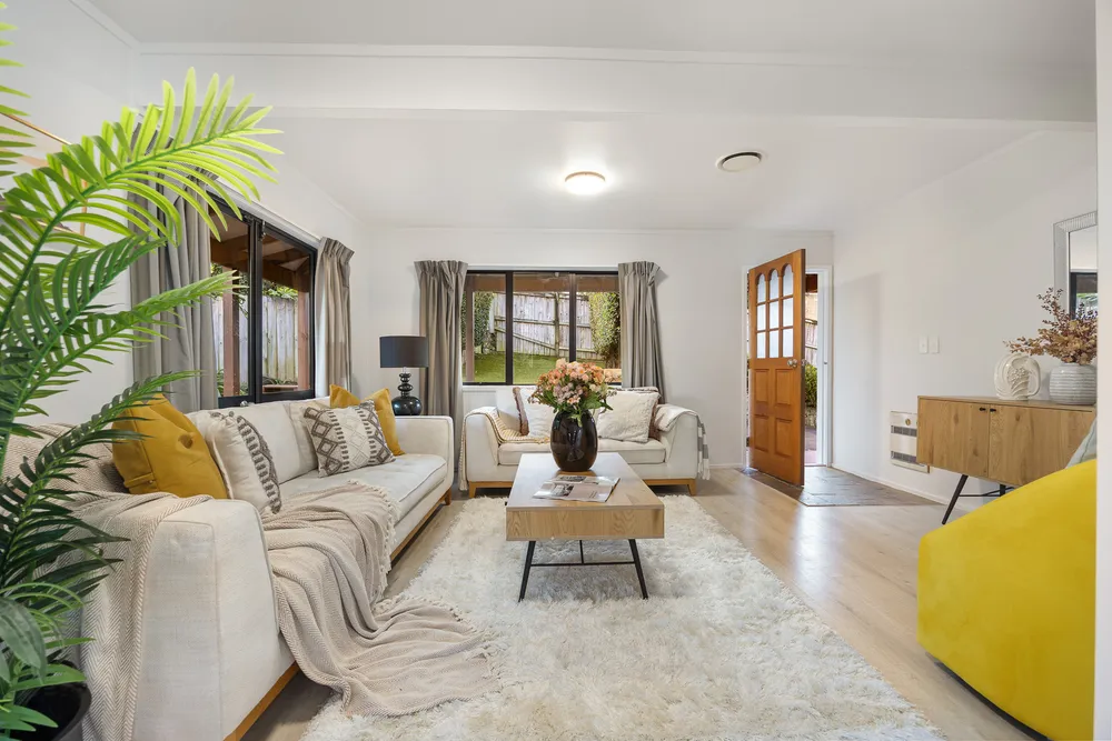 Photos of 3a Laud Avenue