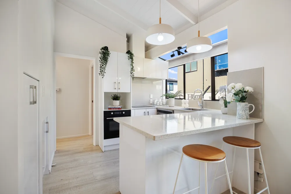 Photos of 3a Laud Avenue