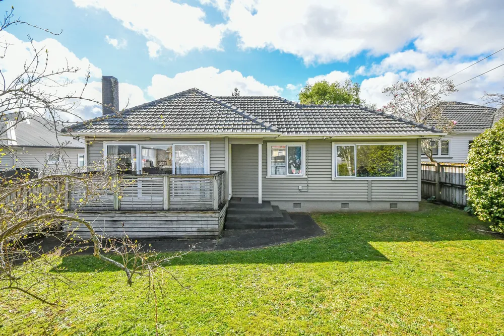 Photos of 99A Helvetia Road