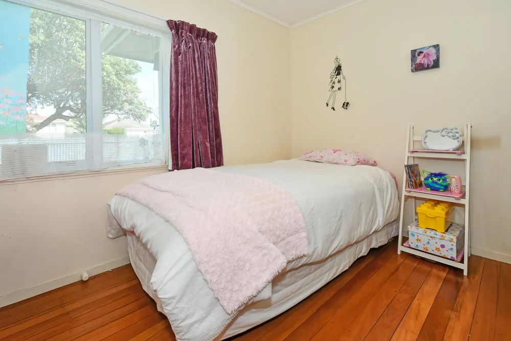 Photos of 99A Helvetia Road
