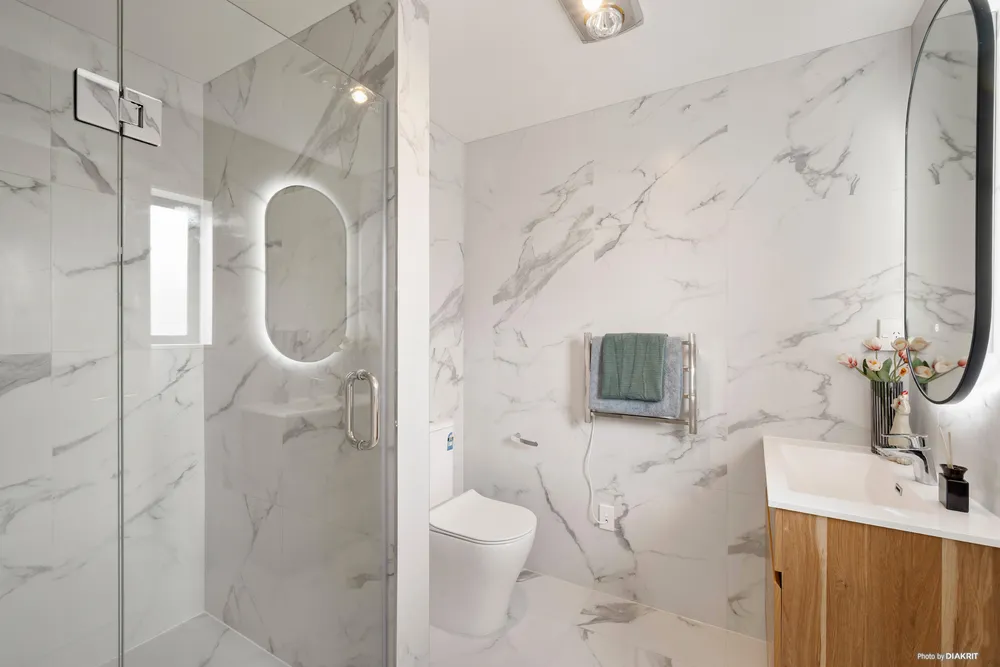 Photos of 61A Seabrook Avenue