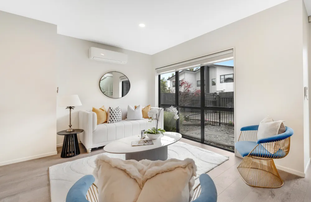 Photos of 61A Seabrook Avenue