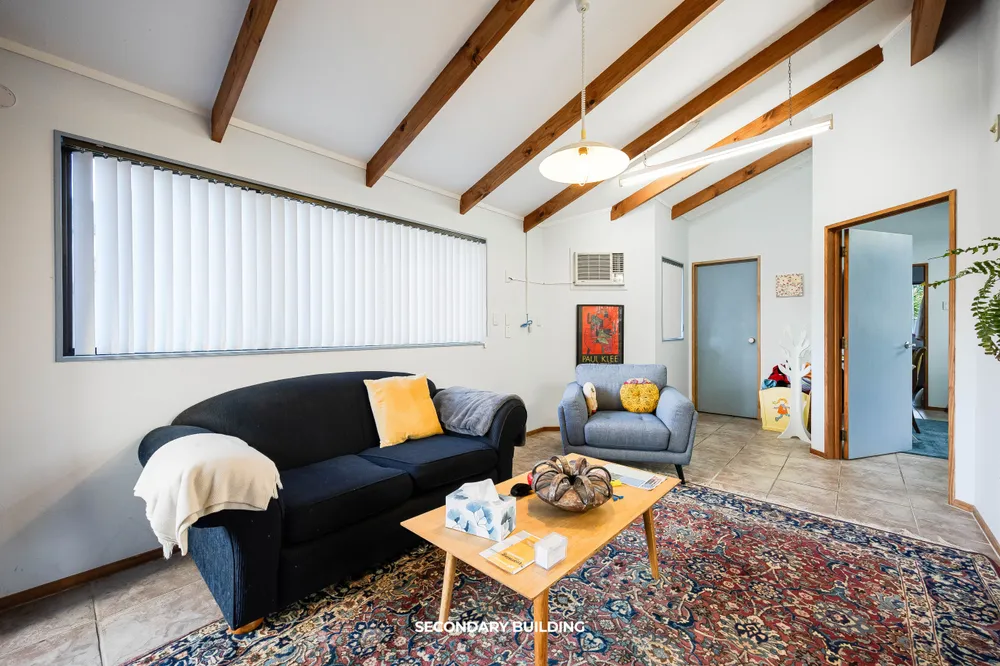 Photos of 758 East Coast Road