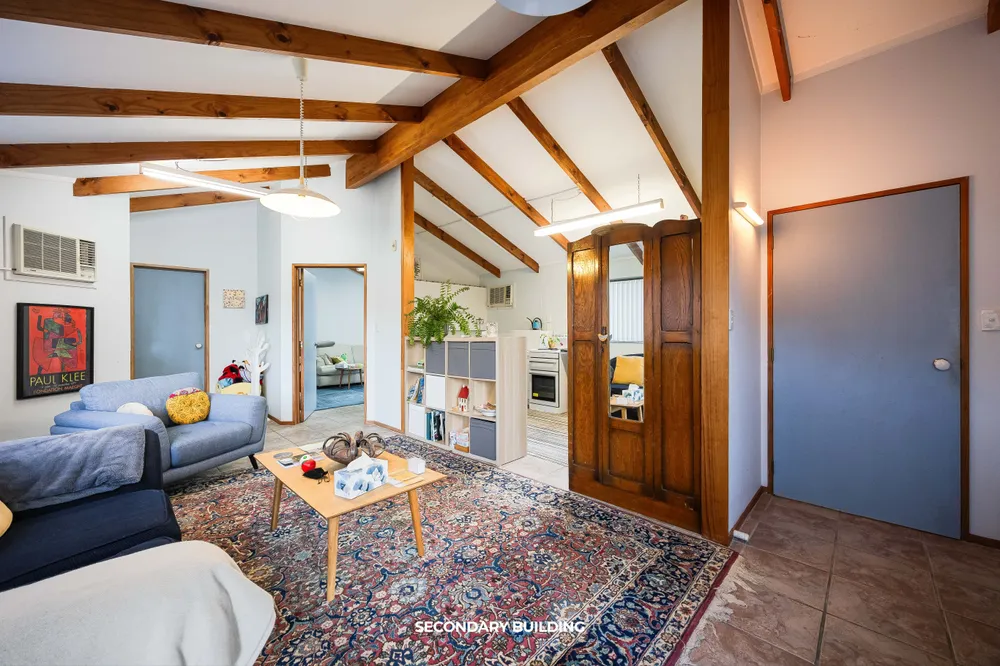 Photos of 758 East Coast Road