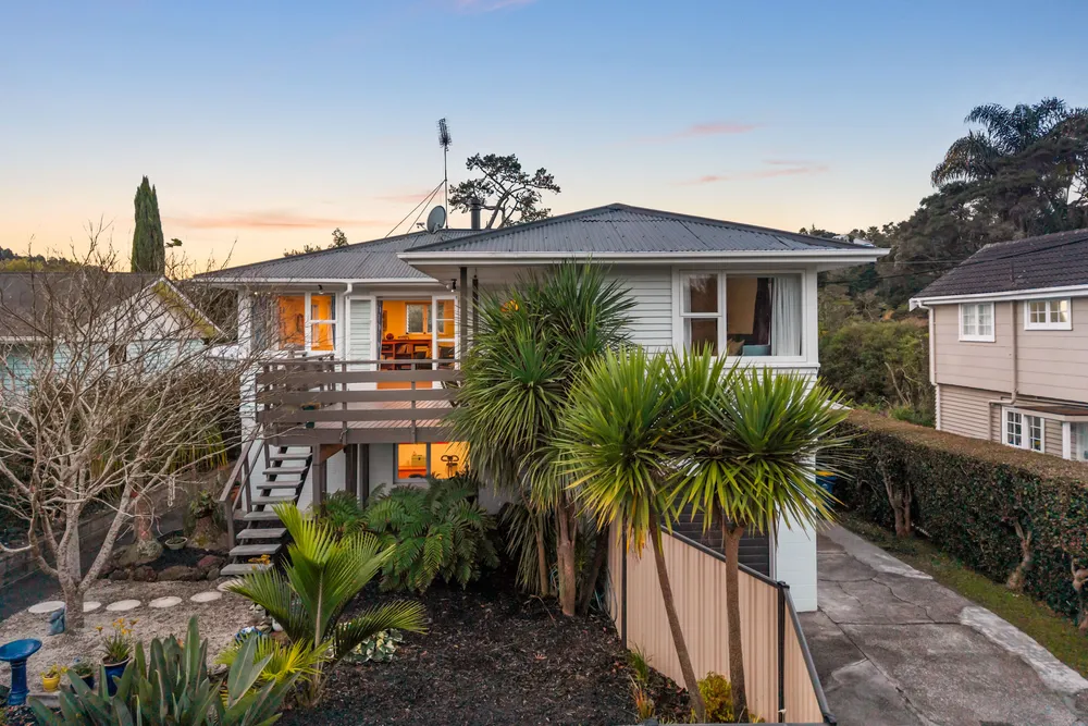 Photos of 41 Lauderdale Road