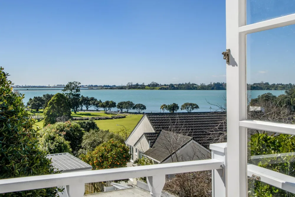Photos of 46 Briarley Street