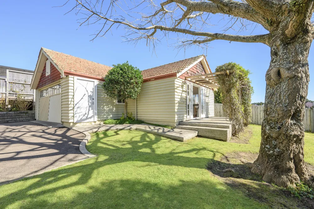 Photos of 46 Briarley Street