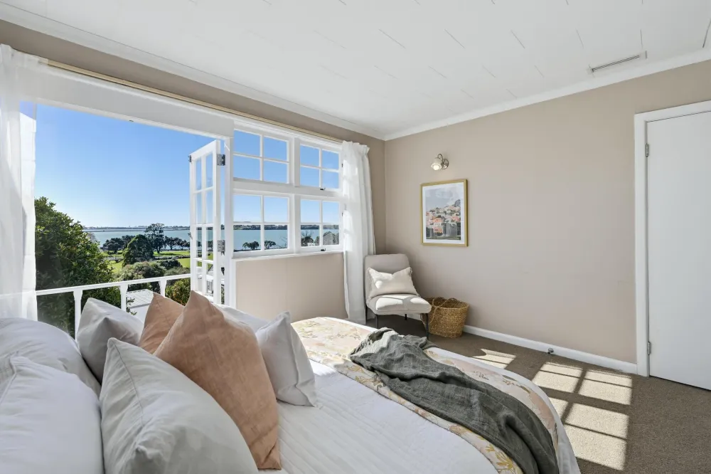 Photos of 46 Briarley Street