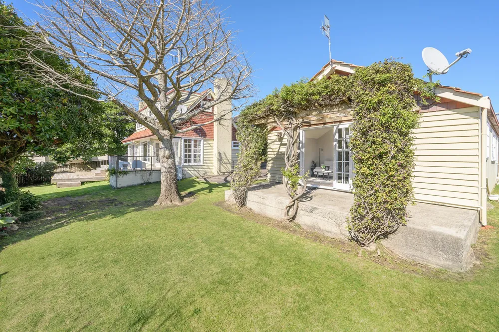 Photos of 46 Briarley Street
