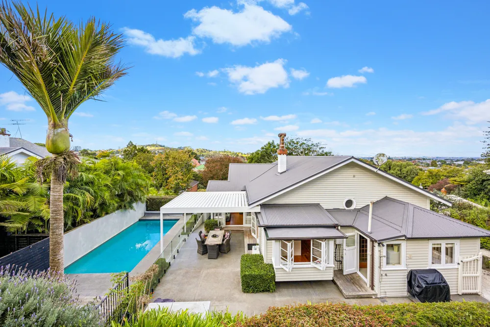 Photos of 9 Buckley Road