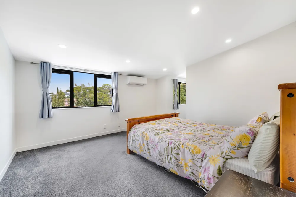 Photos of 21 Beach Road