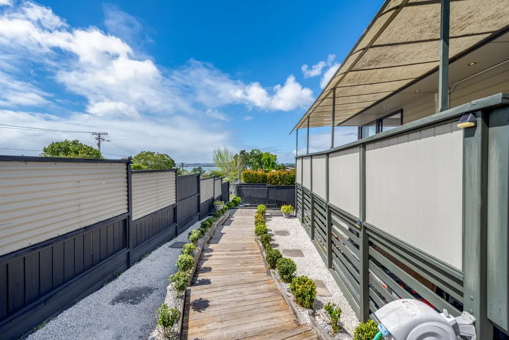 Photos of 21 Beach Road