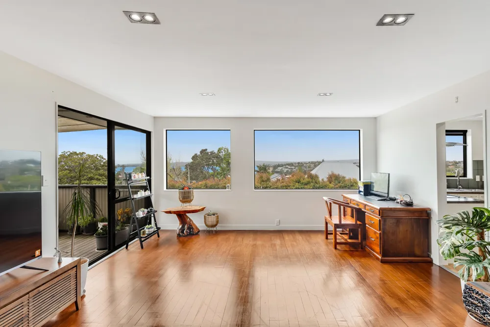 Photos of 21 Beach Road
