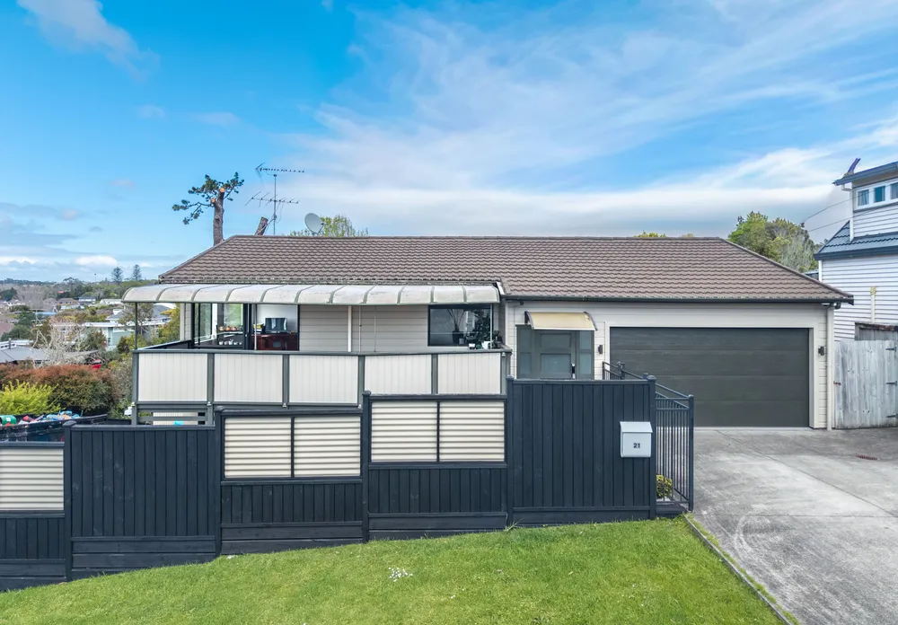 Photos of 21 Beach Road