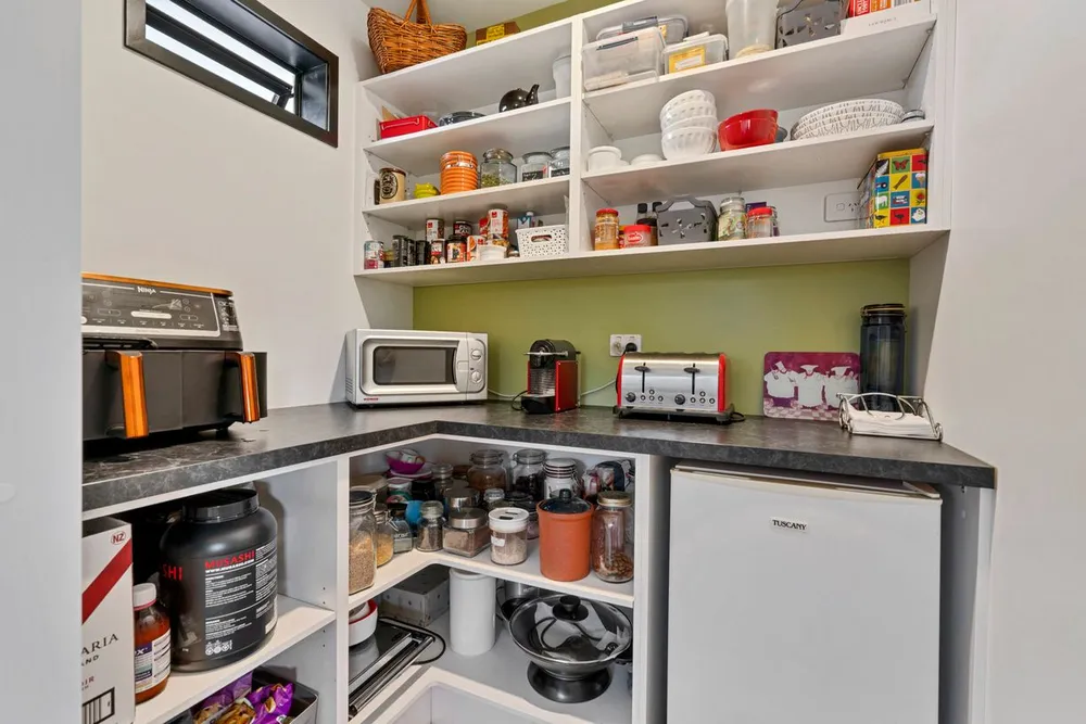 Photos of 11A Clearbrook Street