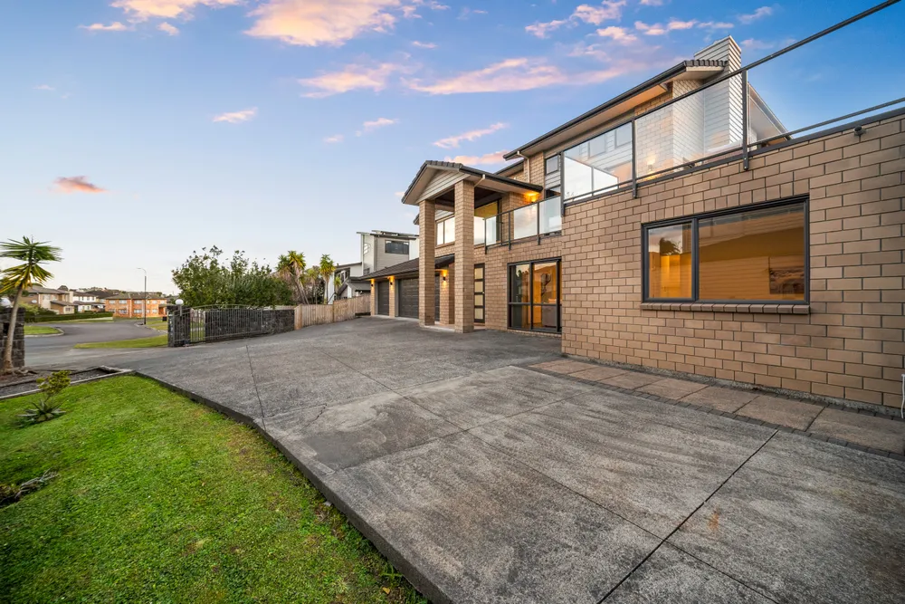 Photos of 32 Kilkelly Avenue