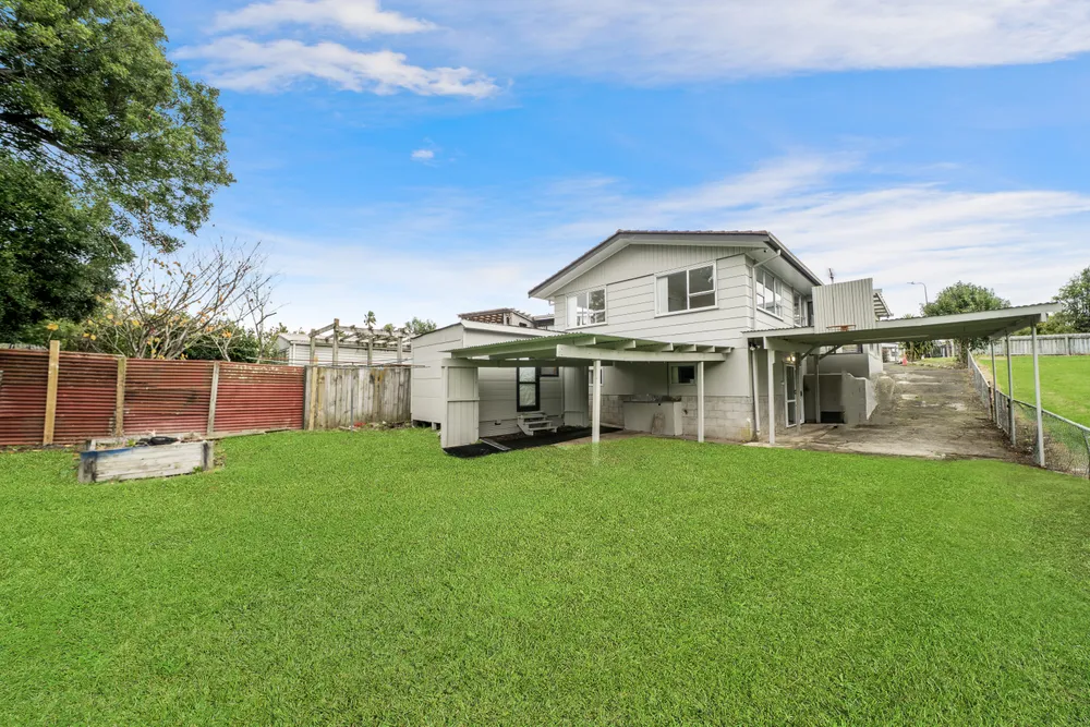 Photos of 16A Mclean Avenue