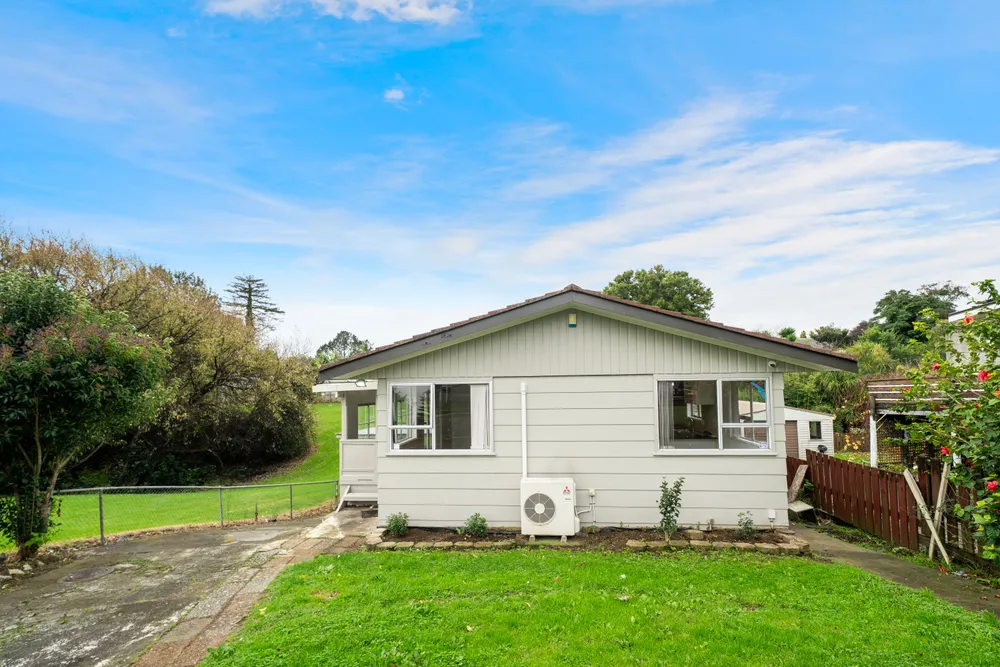 Photos of 16A Mclean Avenue