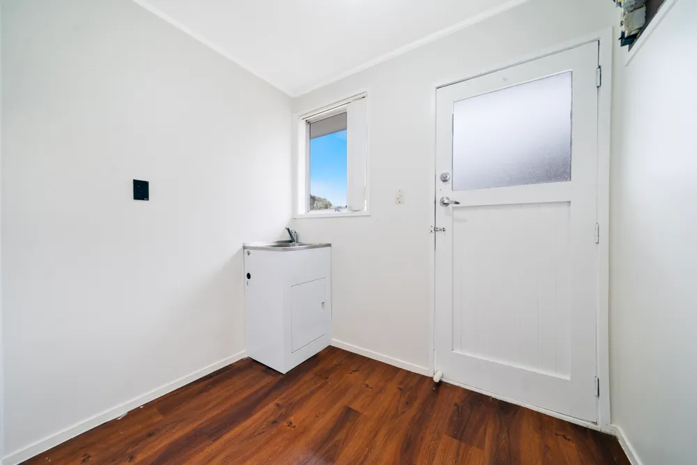 Photos of 16A Mclean Avenue