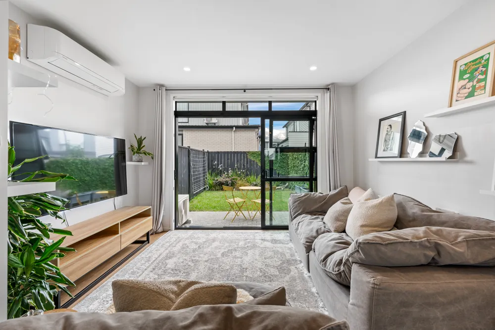 Photos of 45 Treloar Crescent