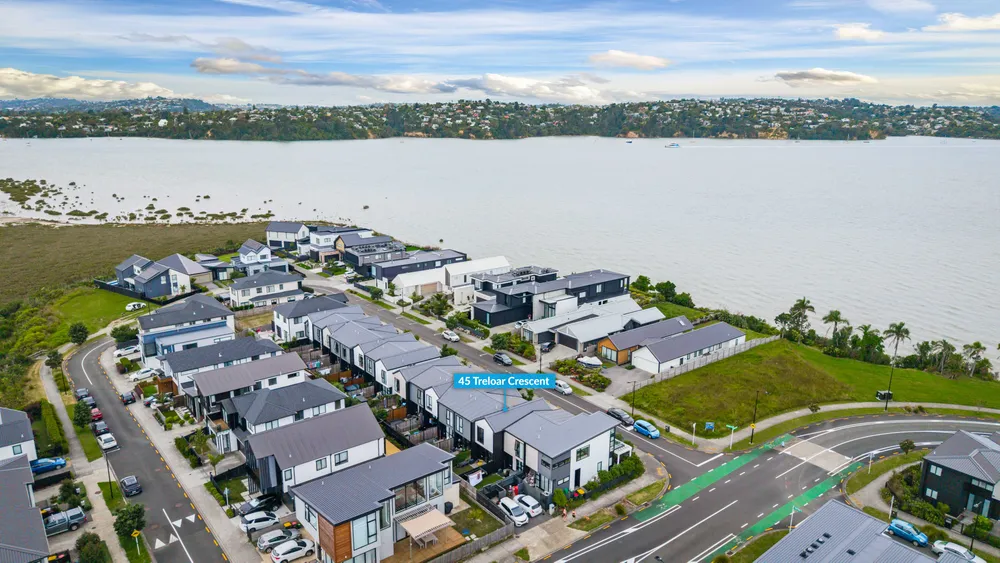 Photos of 45 Treloar Crescent