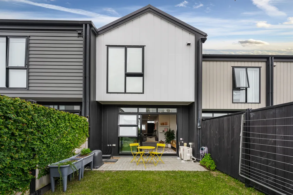 Photos of 45 Treloar Crescent