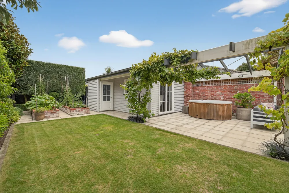 Photos of 49 Massey Crescent